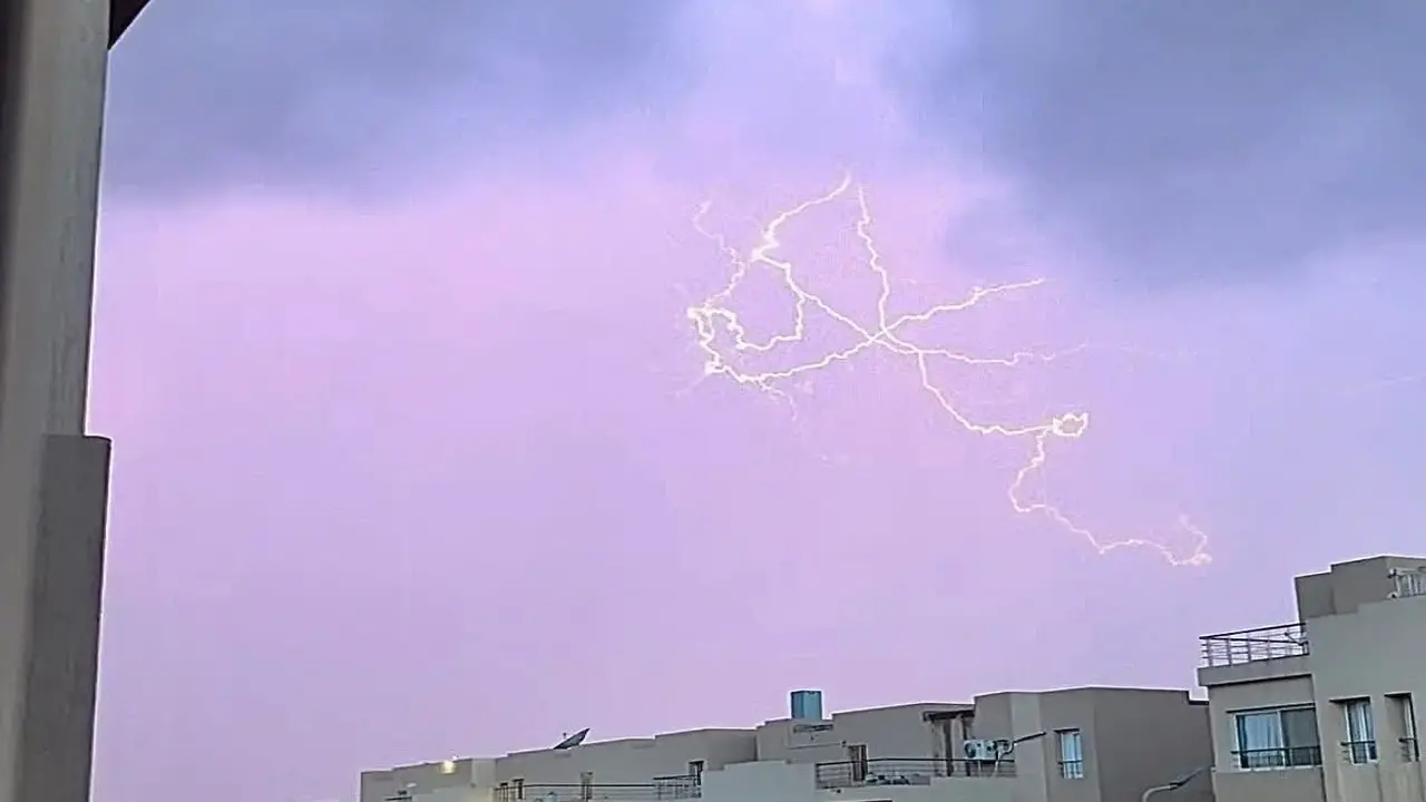 توقعات الأرصاد الجوية لحالة الطقس غدًا السبت 28 مارس وتأثيرها على خططك